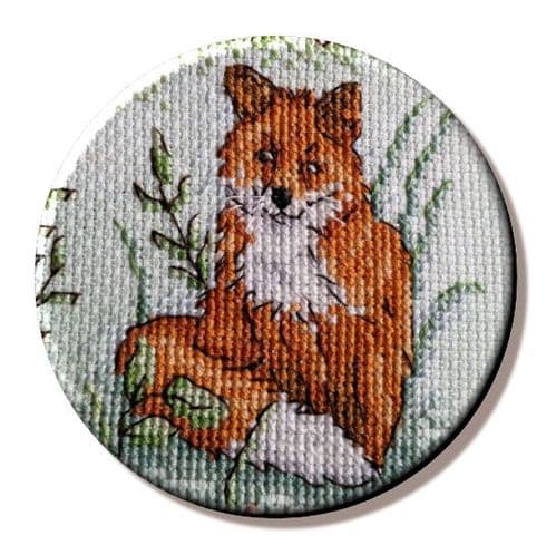 Woodland Fox needle minder