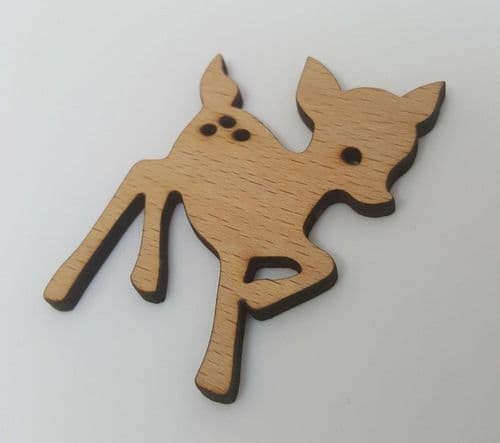 Fawn wooden Needle Minder